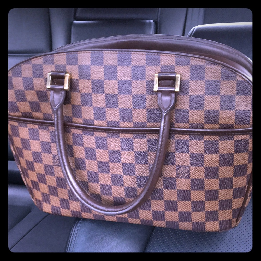 Louis Vuitton authentic